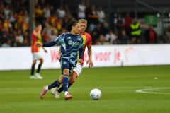 OPS - DEVENTER- THE NETHERLANDS -  17 JULY 2025:   Kian-Fitz Jim and Victor Edvardsen during the eredivisiematch between Go Ahead Eagles and AFC Ajax at the pitch of Go Ahead Eagles the Adelaarshorst on the 17th of july 2025  in Deventer the Netherlands (photo Wout van Zoeren/OrangePictures)