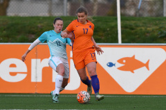 06-04-2017: Voetbal: Vrouwen onder 19 Nederland v Slovenie: PuttenNika Babnik, Victoria PelovaOefenwedstrijd Vrouwen Nederlands elftal Onder 19