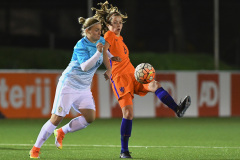06-04-2017: Voetbal: Vrouwen onder 19 Nederland v Slovenie: PuttenKsenja Zivadinovic, Nurija van SchoonhovenOefenwedstrijd Vrouwen Nederlands elftal Onder 19
