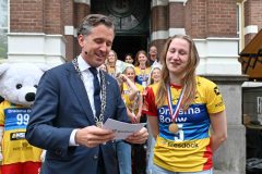 23-4-2025 Huldiging dames Draisma Dynamo bekerwinnaressen