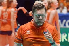30-05-2019: Volleybal: Vrouwen Nederland v Polen: ApeldoornVolleyball Nations LeagueV.l.n.r.: Alessandro Beltrami assistant-coach