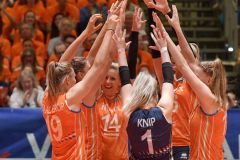 30-05-2019: Volleybal: Vrouwen Nederland v Polen: ApeldoornVolleyball Nations LeagueV.l.n.r.: Nika Daalderop,Laura Dijkema,  Kisten Knip of the Netherlands