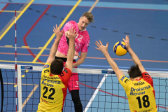 9-4-2024 Draisma Dynamo HS1 NovaTech Lycurgus HS1 first match semi final